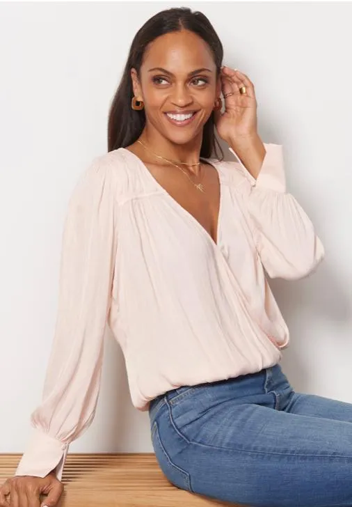 DO BE - Pink Blouses with Lace Detail